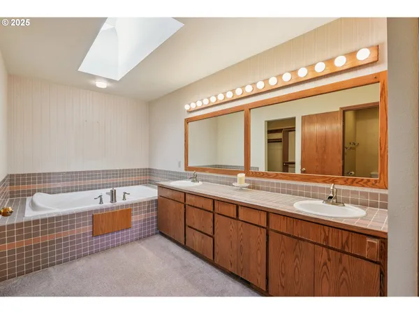 $599,000 | 704 Southeast Greenway Drive, Gresham, OR 97080