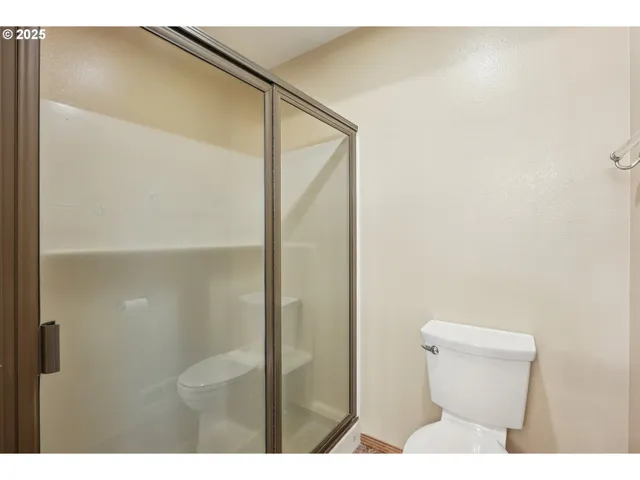 $649,900 | 704 Southeast Greenway Drive, Gresham, OR 97080