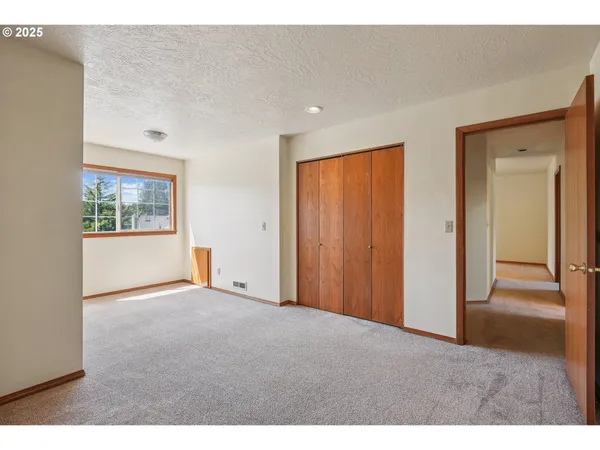 $599,000 | 704 Southeast Greenway Drive, Gresham, OR 97080