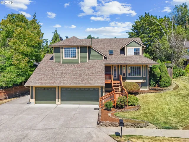 $649,900 | 704 Southeast Greenway Drive, Gresham, OR 97080