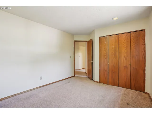 $649,900 | 704 Southeast Greenway Drive, Gresham, OR 97080