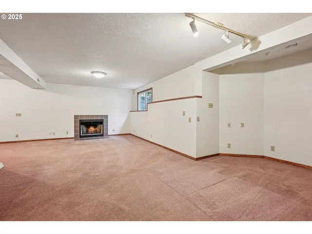 $649,900 | 704 Southeast Greenway Drive, Gresham, OR 97080