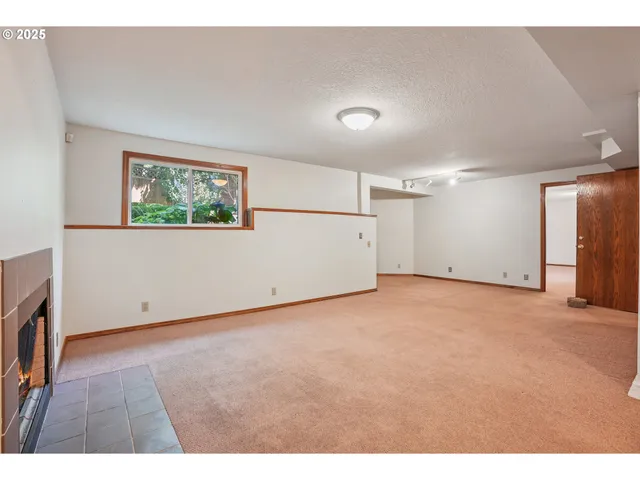 $649,900 | 704 Southeast Greenway Drive, Gresham, OR 97080