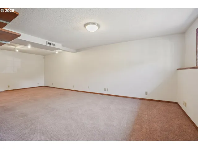 $649,900 | 704 Southeast Greenway Drive, Gresham, OR 97080