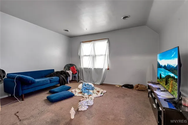 $169,900 | 62 Pine Ridge Road, Cheektowaga, NY 14211