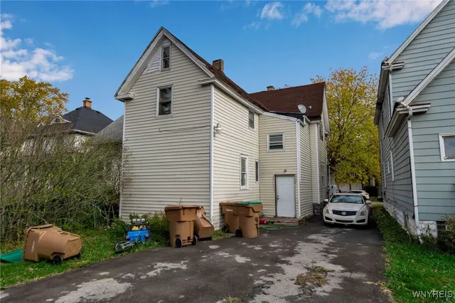 $169,900 | 62 Pine Ridge Road, Cheektowaga, NY 14211