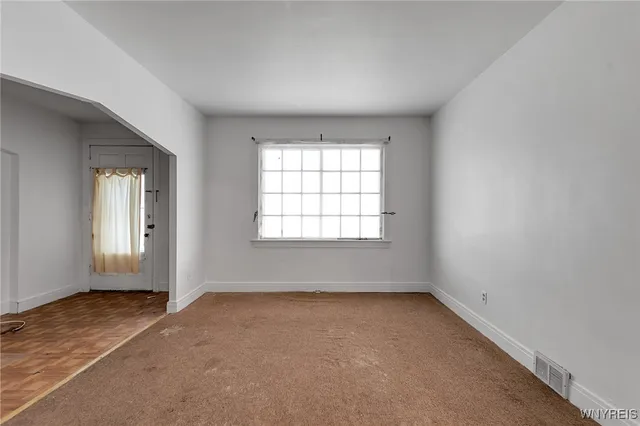 $169,900 | 62 Pine Ridge Road, Cheektowaga, NY 14211