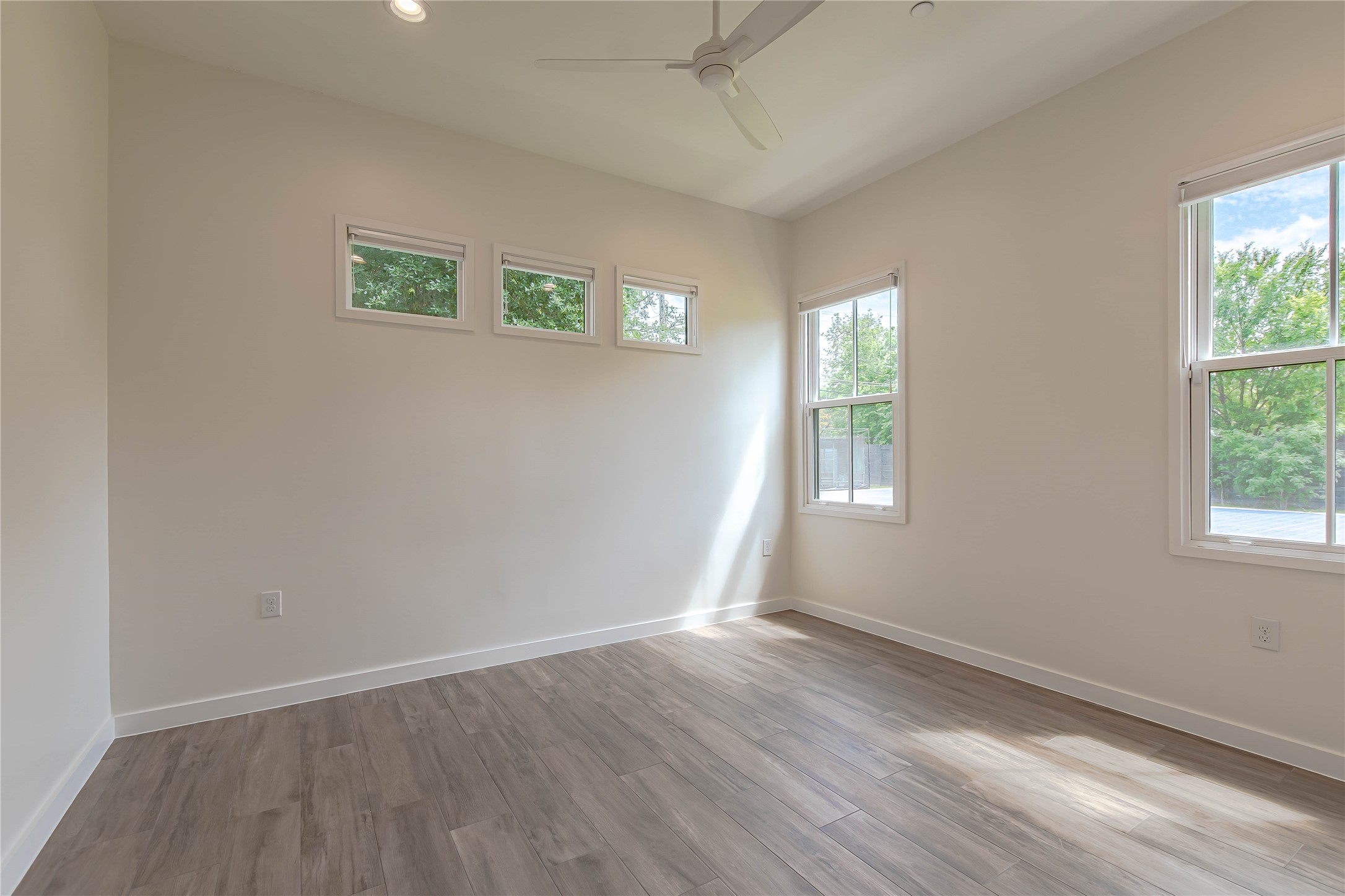 5805 Chesterfield Avenue Austin, TX 78752 - Photo 25 of 40