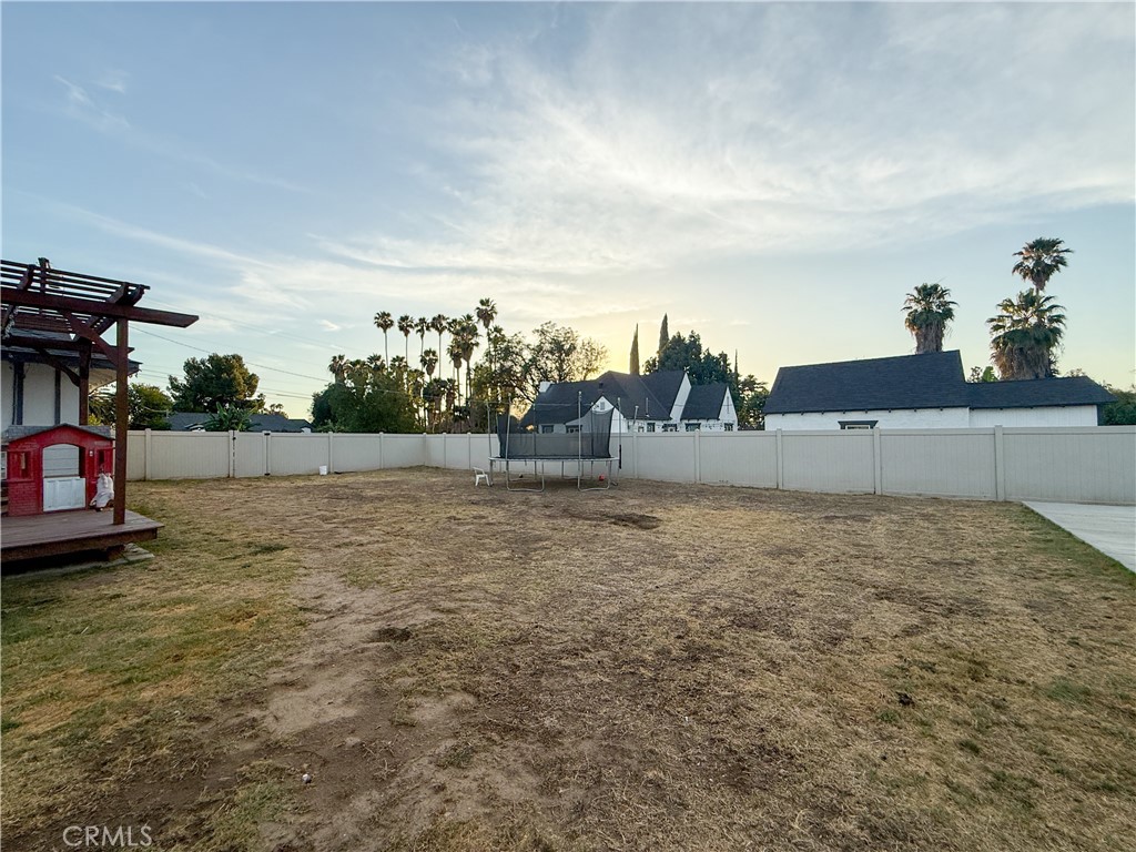 3479 Hoover Street Riverside, CA 92506 - Photo 17 of 26