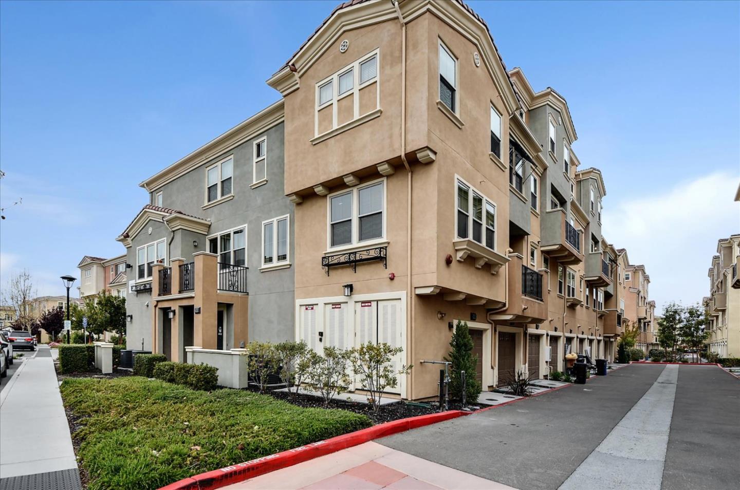 2038 Trento Loop Milpitas, CA 95035 - Photo 20 of 22 a view of a large building