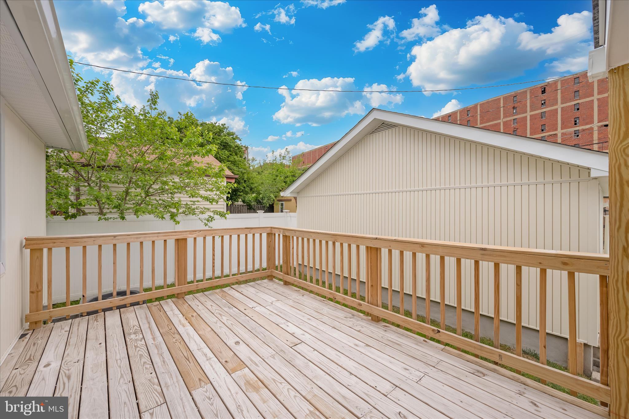 1925 Queensway Baltimore, MD 21222 - Photo 43 of 53 Deck