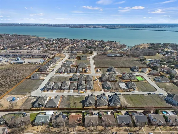 $639,267 | 3907 Lochwood Drive, Rowlett, TX 75088