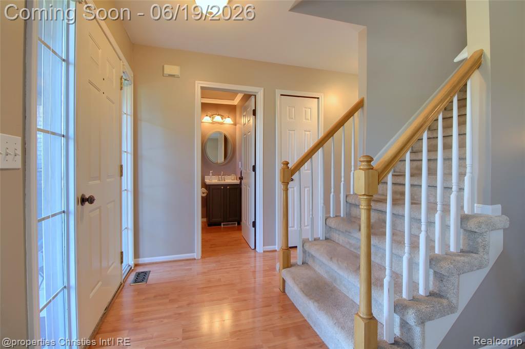 3339 Riverside Drive Canton, MI 48188 - Photo 5 of 34