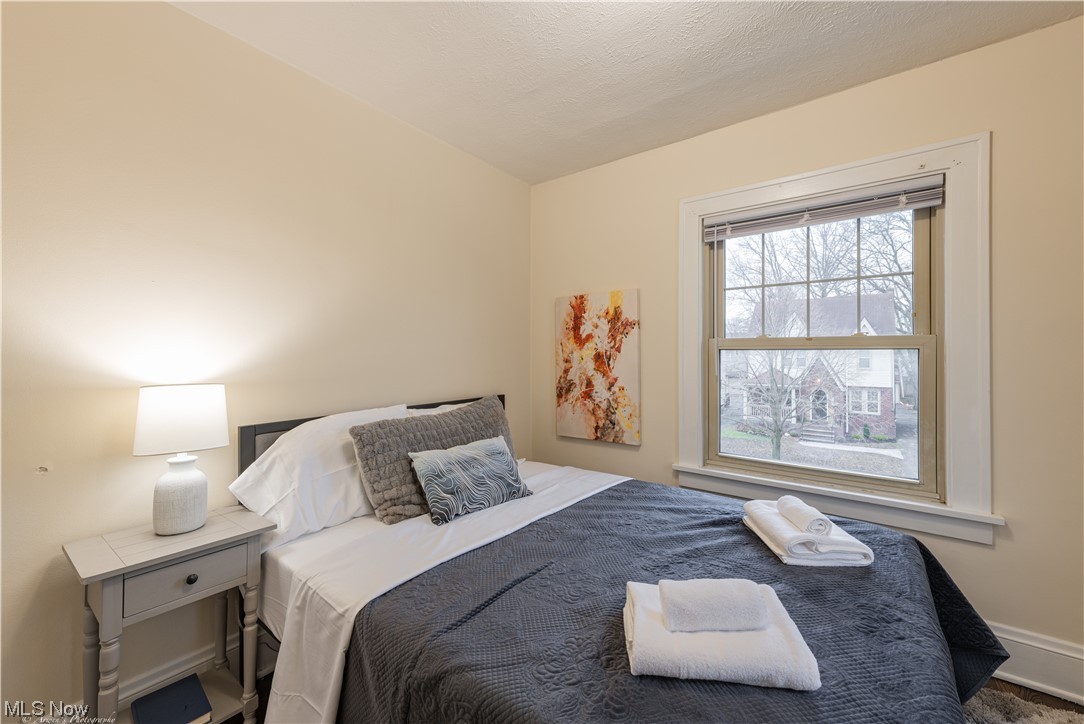 3541 Cedarbrook Road Cleveland, OH 44118 - Photo 19 of 29