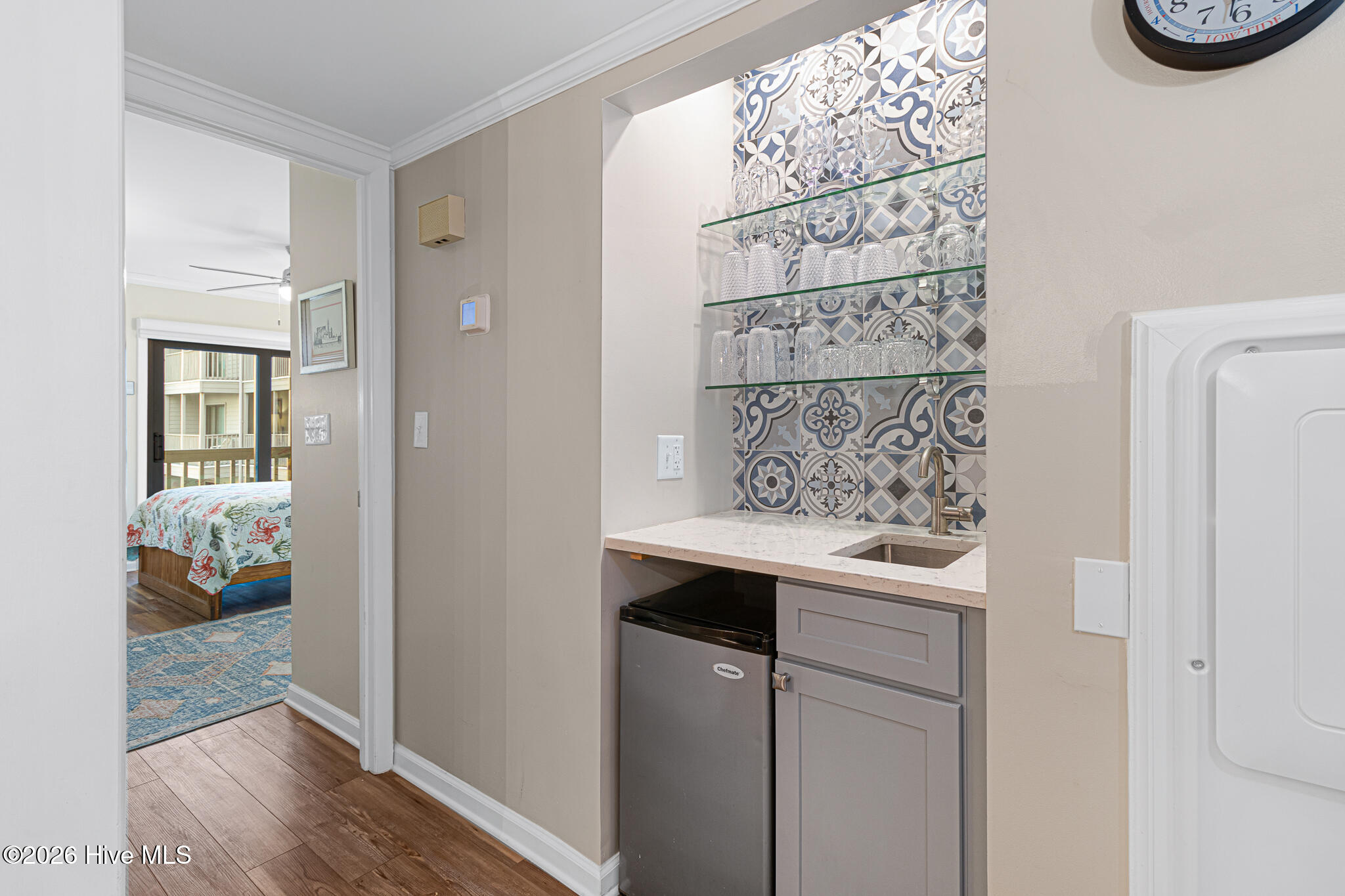 2111 West Fort Macon Road, Unit 211 DUNESCAPE Atlantic Beach, NC 28512 - Photo 16 of 39 Wet Bar