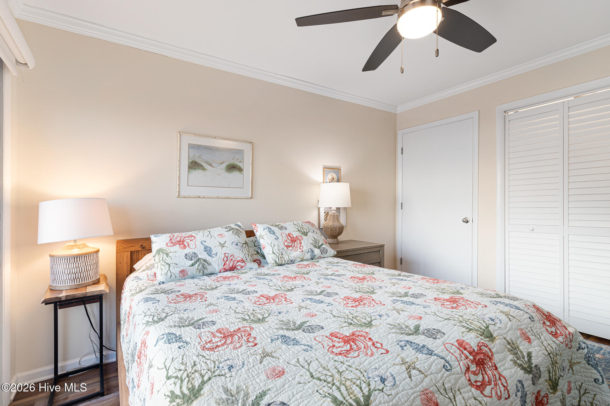 2111 West Fort Macon Road, Unit 211 DUNESCAPE Atlantic Beach, NC 28512 - Photo 18 of 39 Primary Bedroom