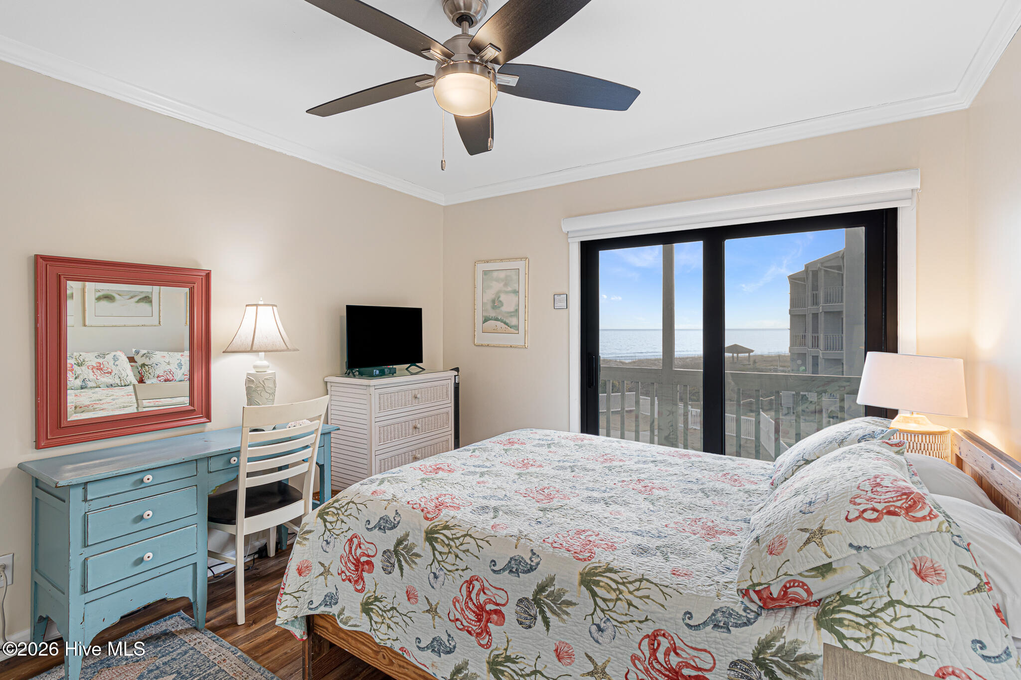 2111 West Fort Macon Road, Unit 211 DUNESCAPE Atlantic Beach, NC 28512 - Photo 6 of 39 Primary Bedroom