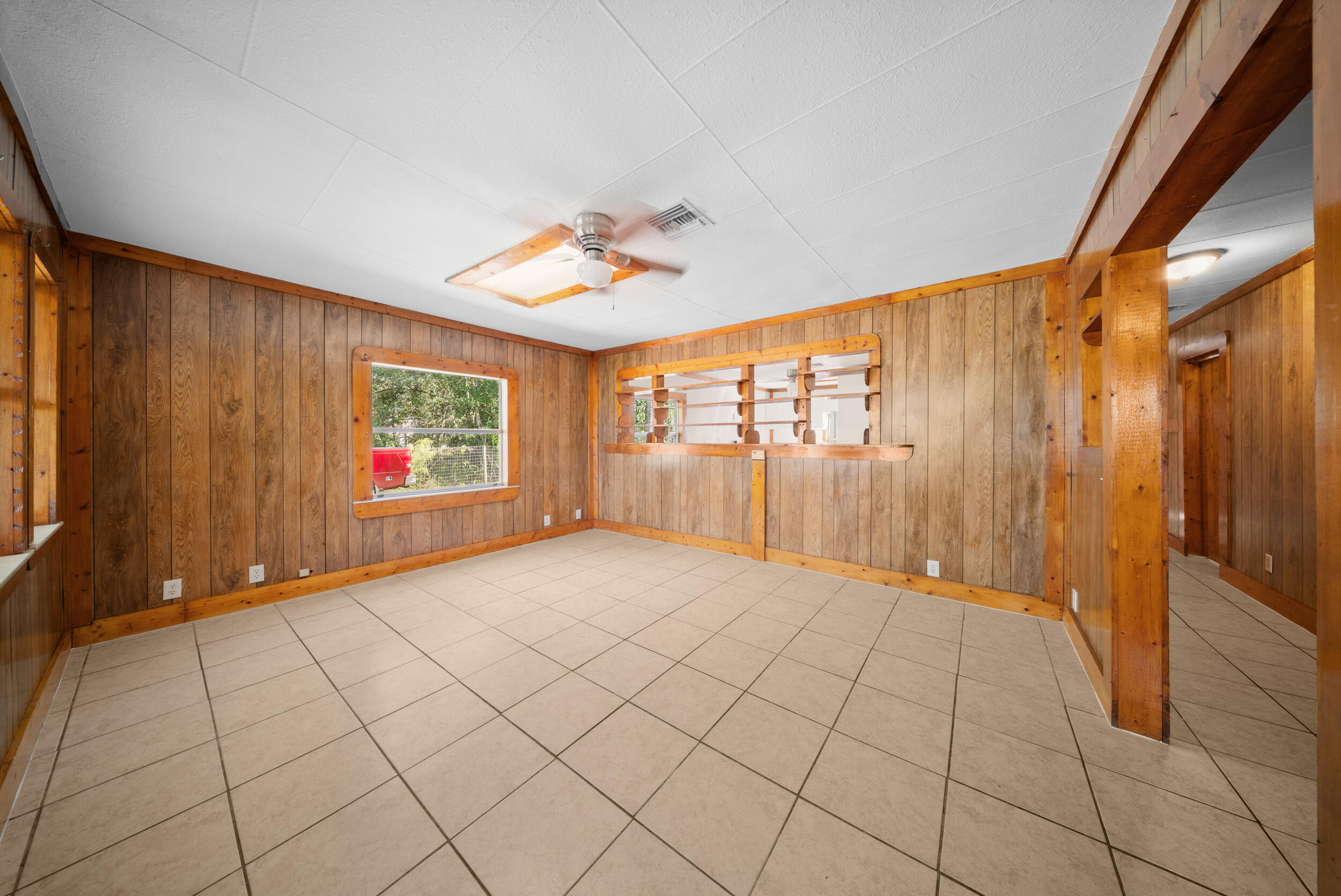 250 Northwest 98th Street Okeechobee, FL 34972 - Photo 11 of 39 Main House