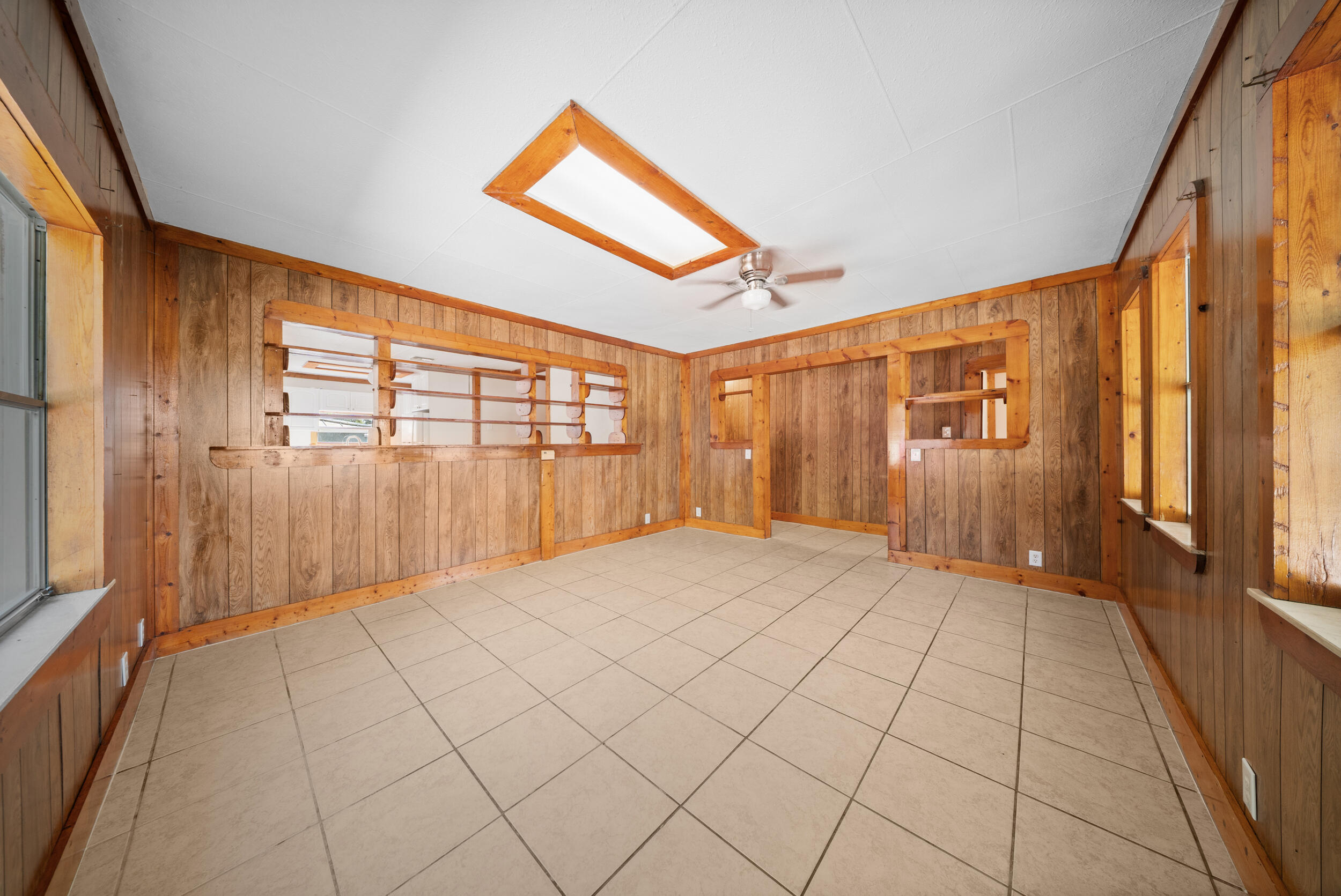 250 Northwest 98th Street Okeechobee, FL 34972 - Photo 12 of 39 Main House