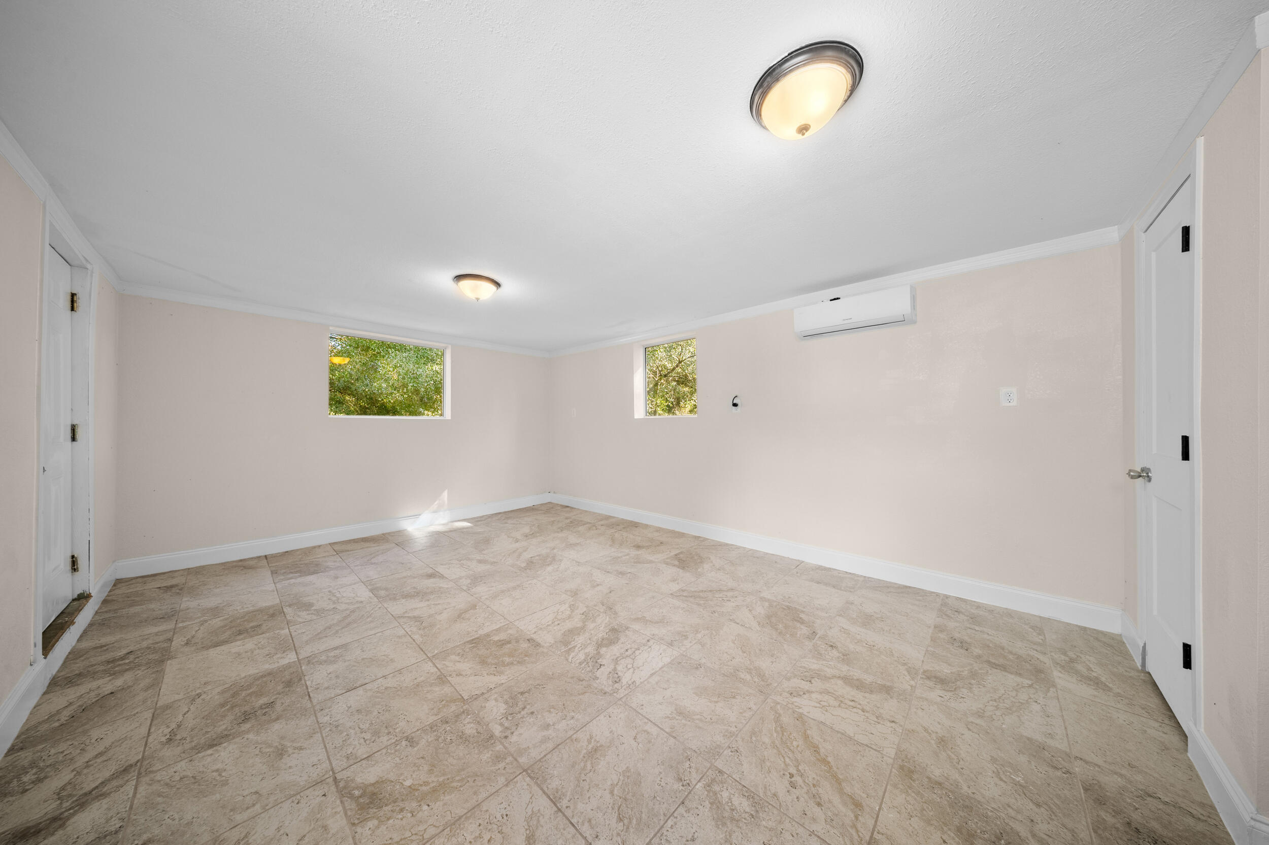 250 Northwest 98th Street Okeechobee, FL 34972 - Photo 28 of 39 Studio Appartment