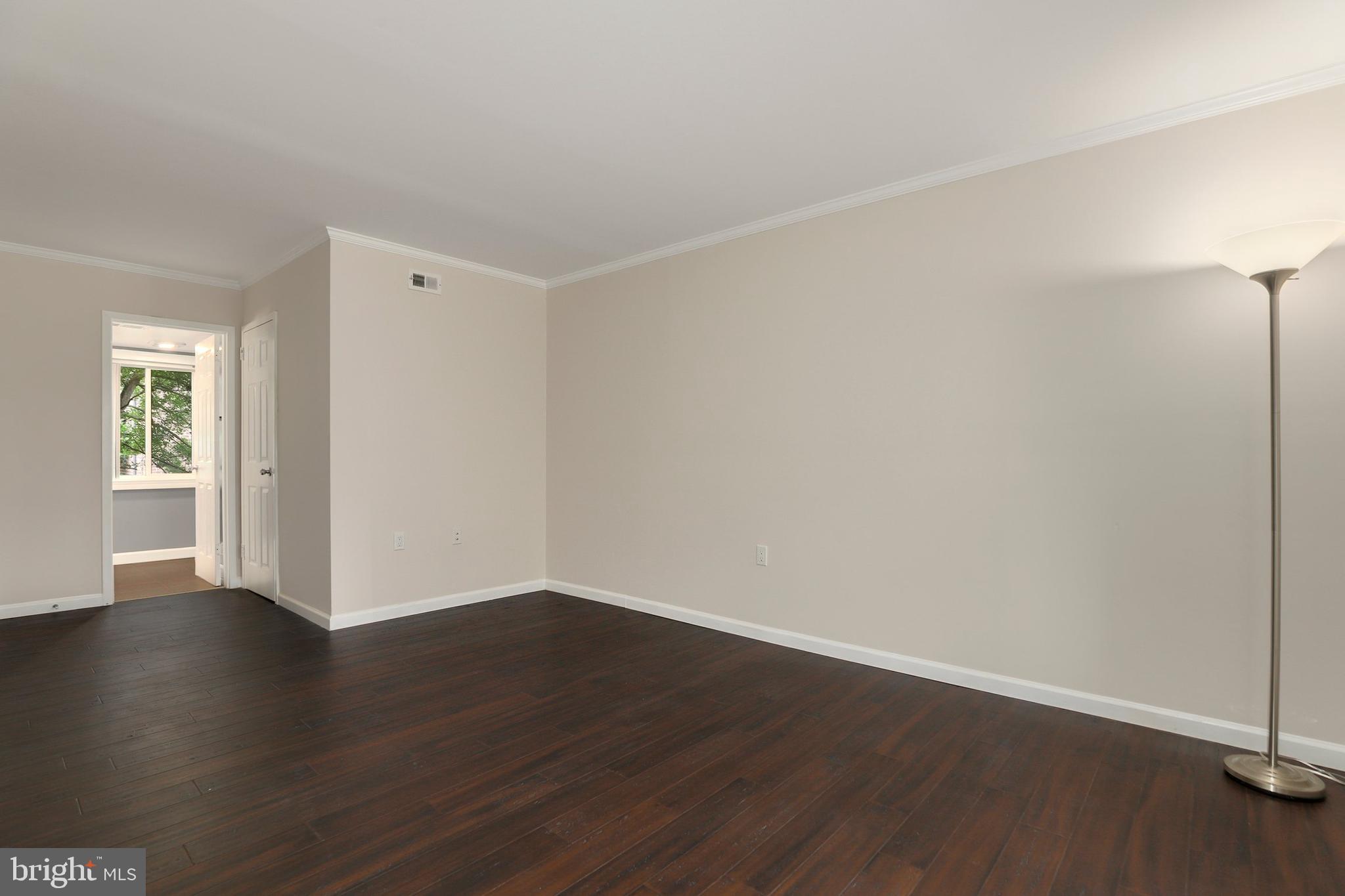 1429 Northgate Square, Unit 11C Reston, VA 20190 - Photo 13 of 26 Gallery Image 13