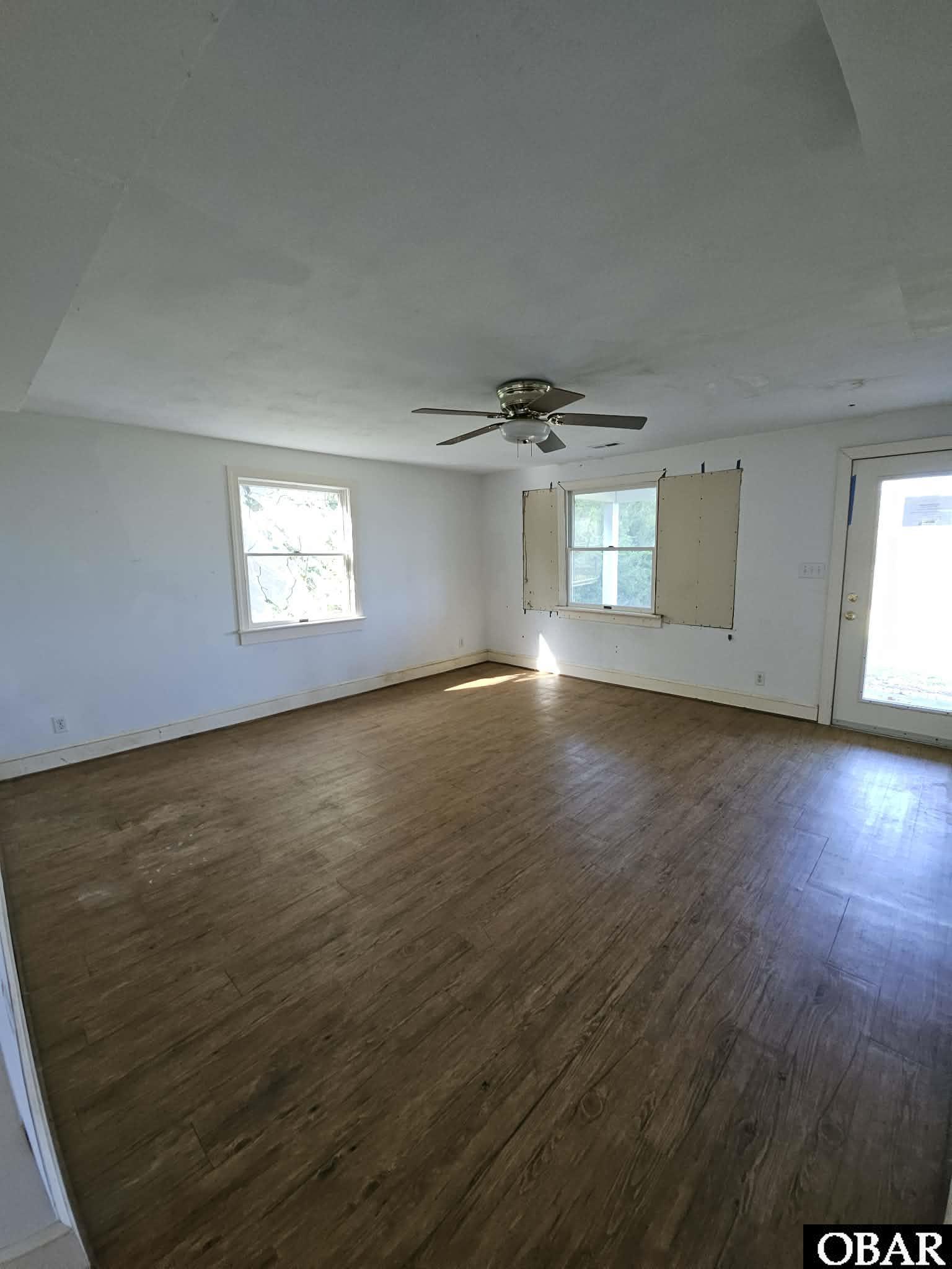 330 Narrow Shore Road Aydlett, NC 27916 - Photo 17 of 52