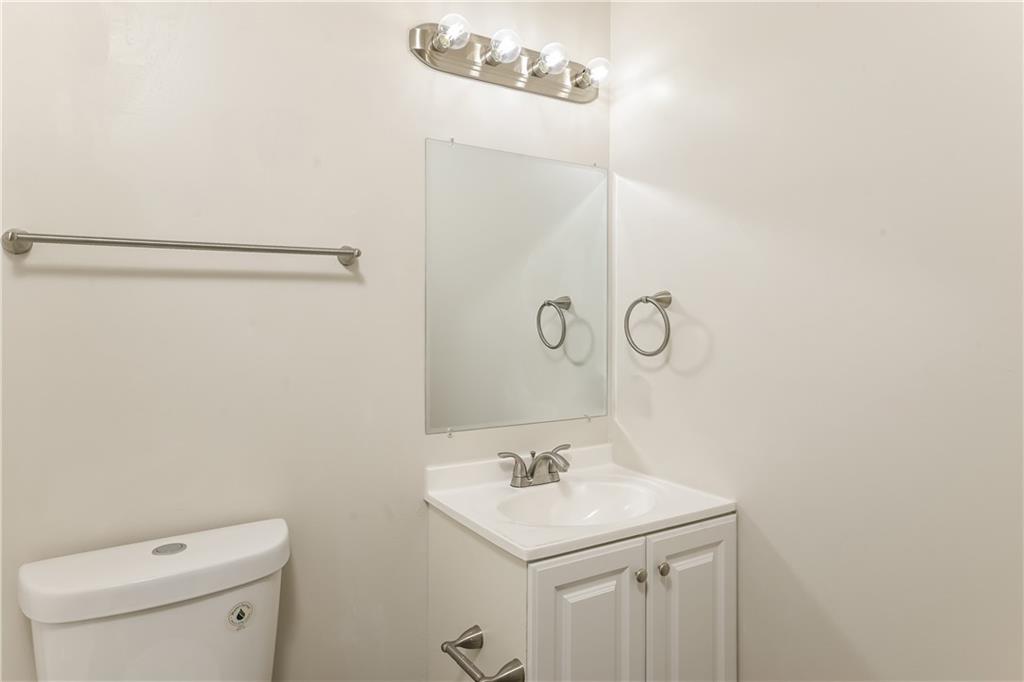 194 Graham Street Winder, GA 30680 - Photo 11 of 16