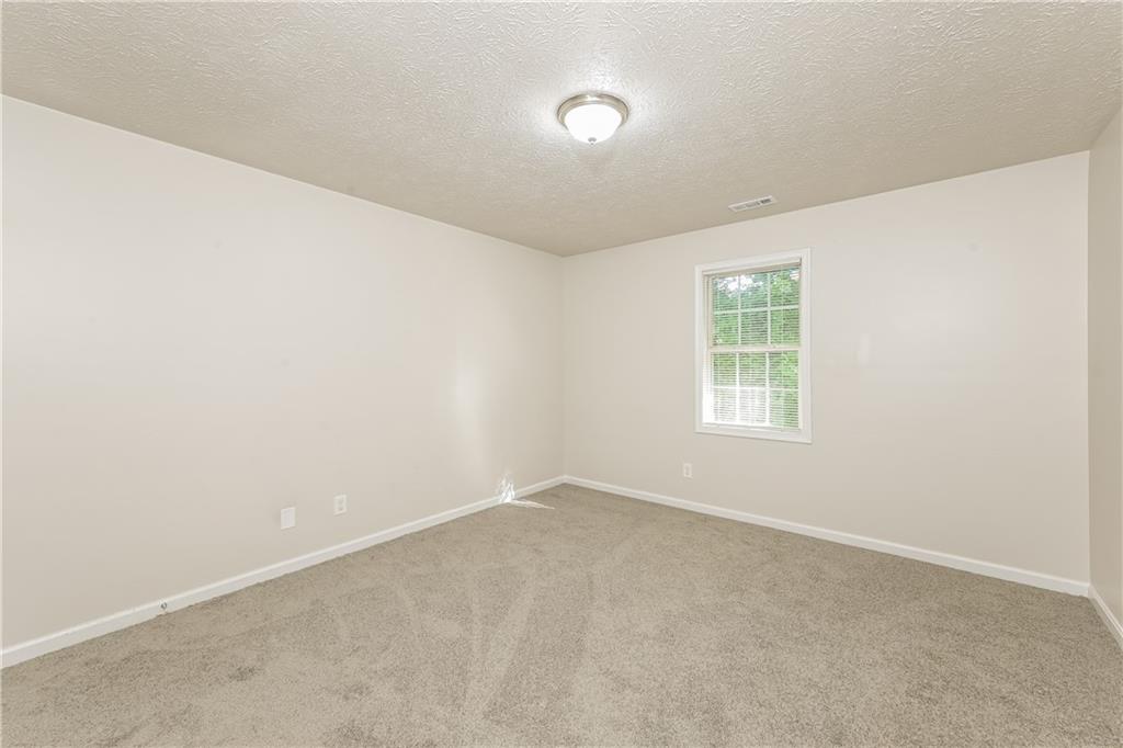 194 Graham Street Winder, GA 30680 - Photo 7 of 16