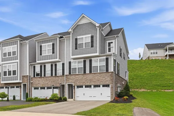 $439,900 | 401 Spruce Lane, Canonsburg, PA 15317