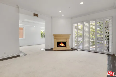 $9,500 | 132 South Maple Drive, Unit 201, Beverly Hills, CA 90212