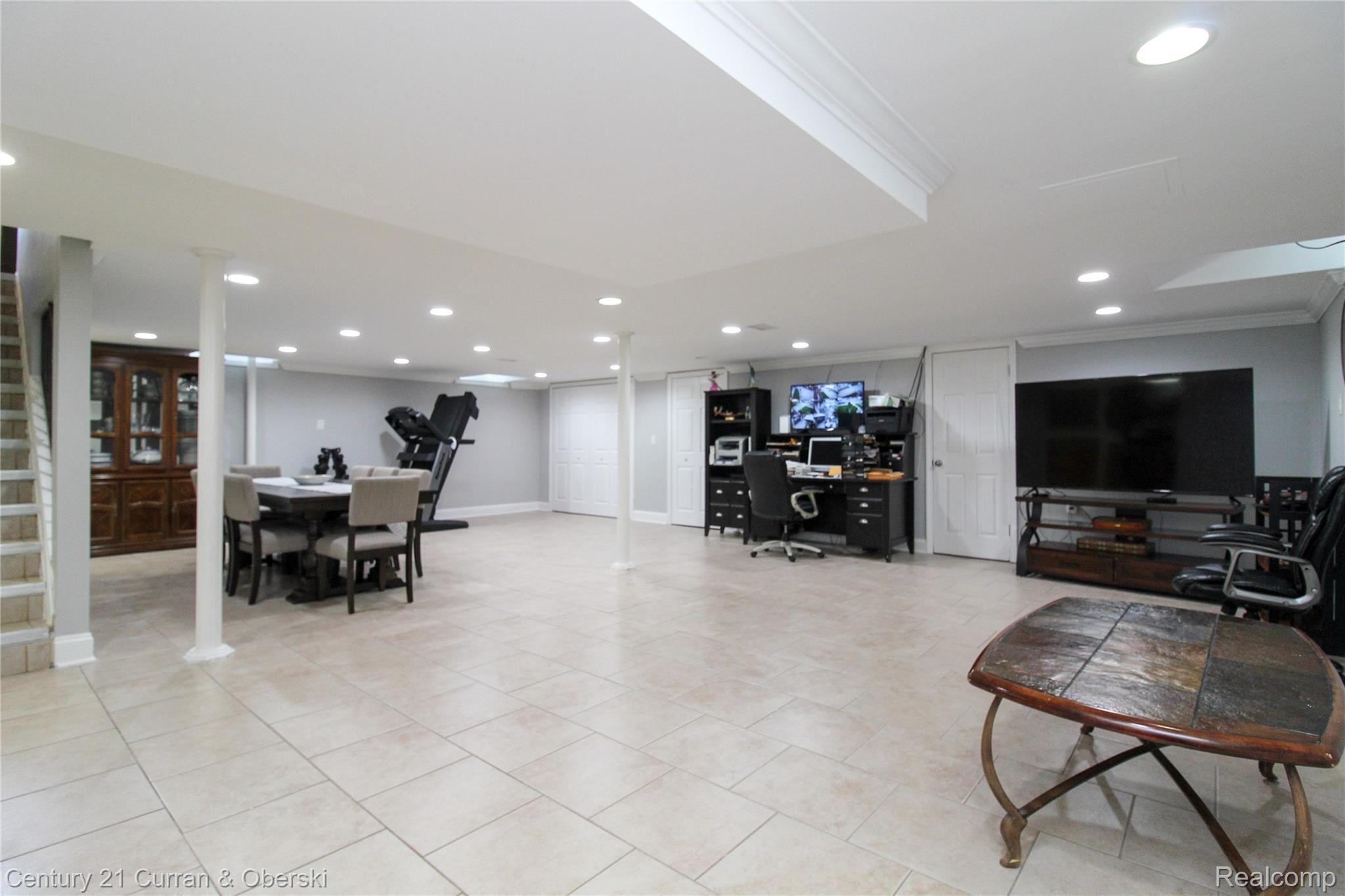 5272 Chase Road Dearborn, MI 48126 - Photo 26 of 47 Large finished basement