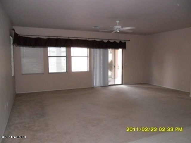 3228 West Redbird Road Phoenix, AZ 85083 - Photo 3 of 13 FamilyRoom