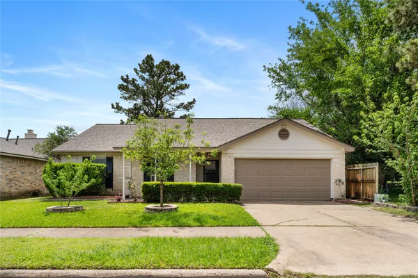 $2,095 | 8219 Winding Meadow Court, Houston, TX 77040
