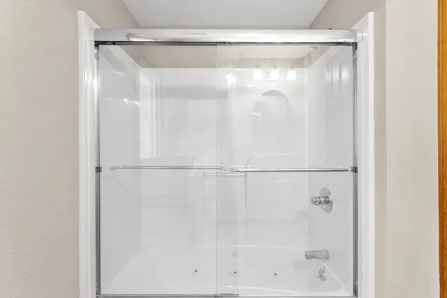 $3,500 | 281 Davidson Drive, Unit B, Laconia, NH 03246