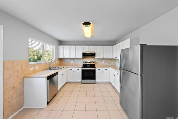 $2,095 | 25615 Velvet Rose, San Antonio, TX 78260