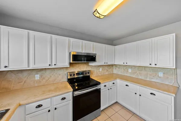 $2,095 | 25615 Velvet Rose, San Antonio, TX 78260