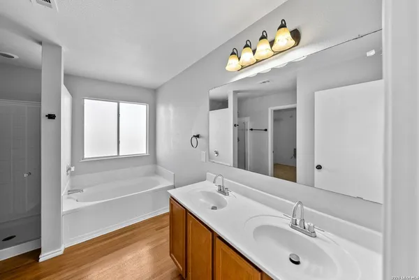 $2,095 | 25615 Velvet Rose, San Antonio, TX 78260