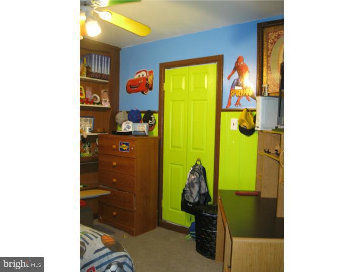 7943 Verree Road Philadelphia, PA 19111 - Photo 13 of 25 Bedroom 2