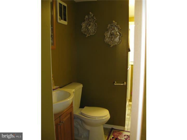 7943 Verree Road Philadelphia, PA 19111 - Photo 19 of 25 Master Bathroom