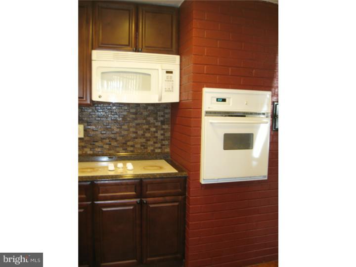 7943 Verree Road Philadelphia, PA 19111 - Photo 9 of 25 Kitchen