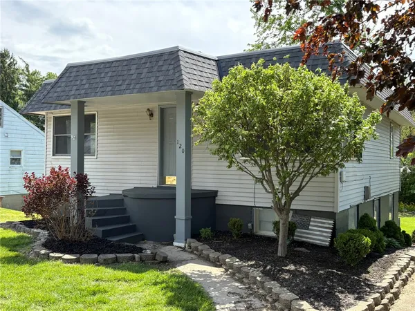$179,900 | 120 Imo Boulevard, Greenville, OH 45331