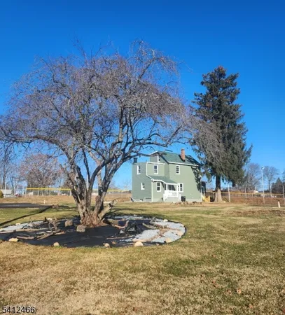 $2,300 | 988 Bieher Alley, Phillipsburg, NJ 08865