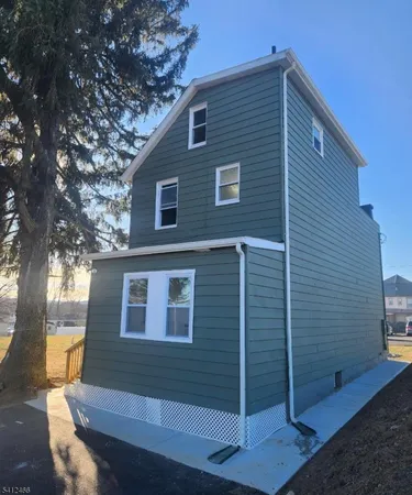 $2,300 | 988 Bieher Alley, Phillipsburg, NJ 08865