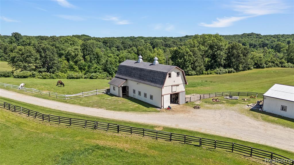 5280 Hosner Road Oxford, MI 48370 - Photo 21 of 42 Gallery Image 21