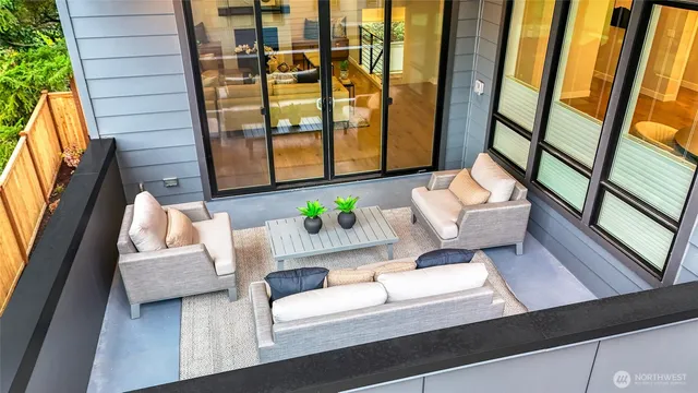 $2,498,000 | 11218 Northeast 67th Street, Kirkland, WA 98033