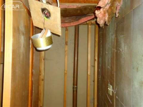 9040 North Seymour Road Flushing, MI 48433 - Photo 11 of 33 20454103-10.JPG