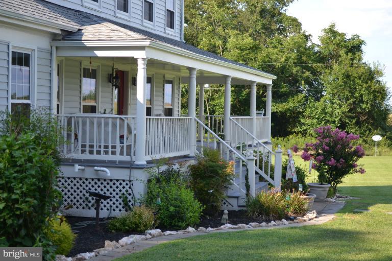 21669 St Louis Road Middleburg, VA 20117 - Photo 4 of 30 Exterior (Front)