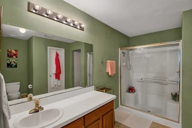 $2,100 | 615 Salma Court, Houston, TX 77073