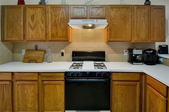 $2,100 | 615 Salma Court, Houston, TX 77073