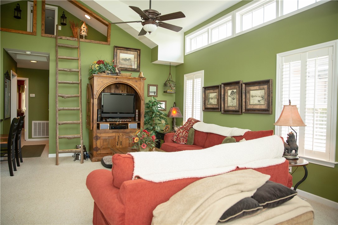 70 Melton Road West Union, SC 29696 - Photo 5 of 40